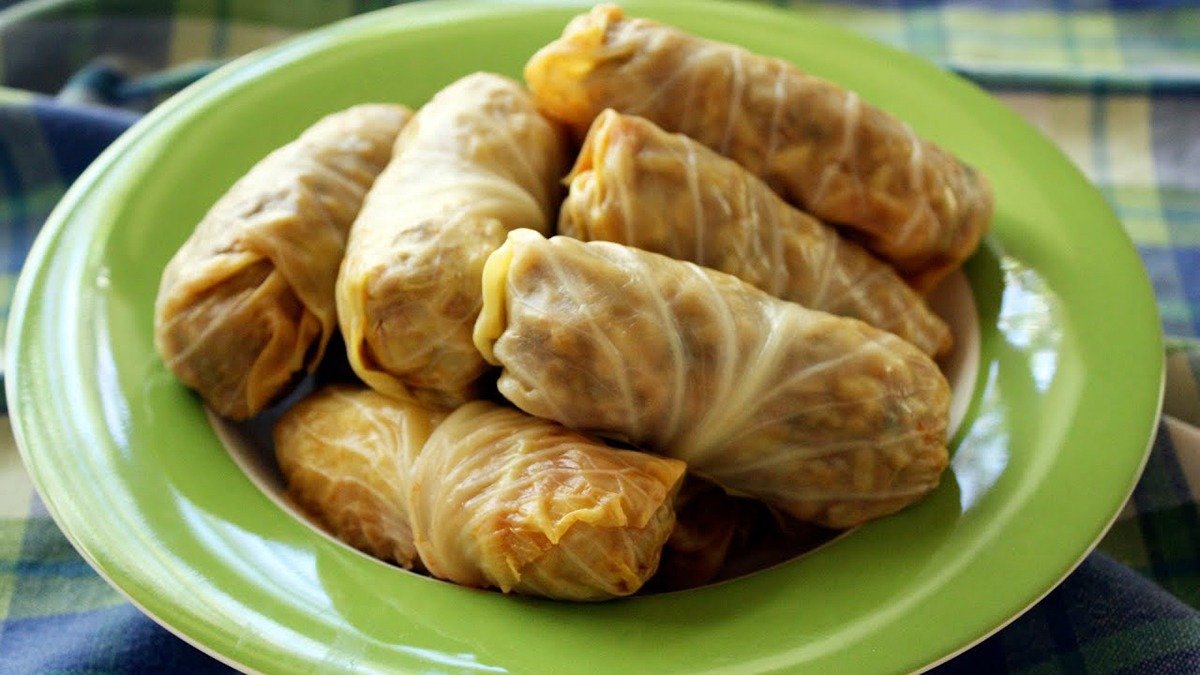 Sarma me Lakër Turshi (Rasoji)